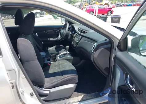 2015 Nissan Rogue Sv z USA, uszkodzony, nr VIN 5N1AT2MT7FC757394